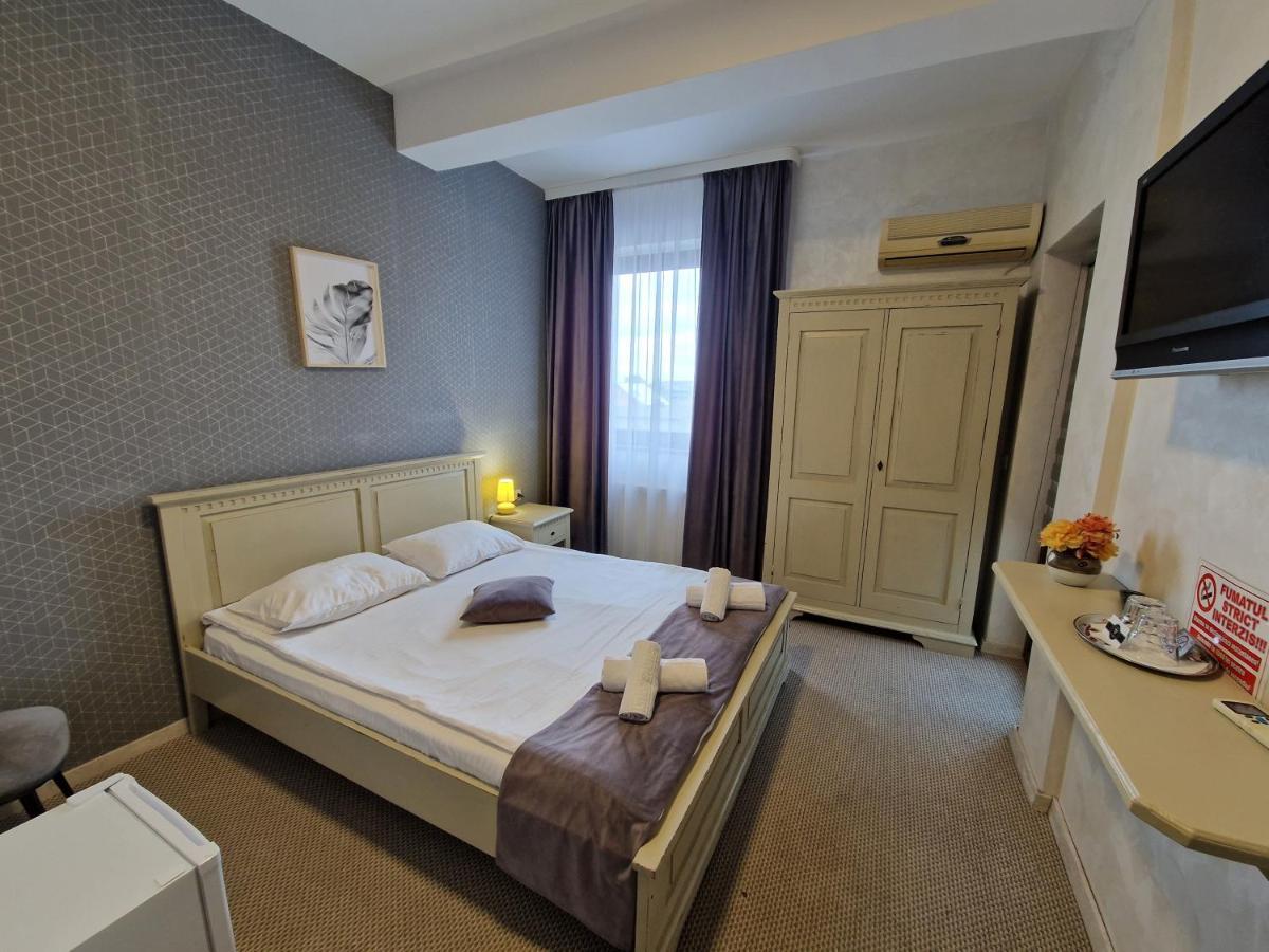 Casa Vatra Radauti Hostel ภายนอก รูปภาพ