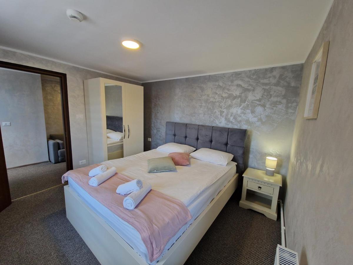 Casa Vatra Radauti Hostel ภายนอก รูปภาพ
