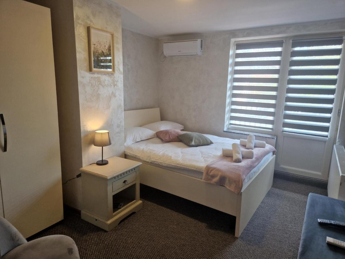Casa Vatra Radauti Hostel ภายนอก รูปภาพ